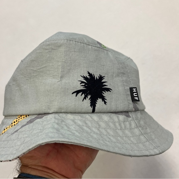 HUF Bucket Hat Like New - Picture 1 of 3